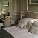 Falcon Manor 4* Settle