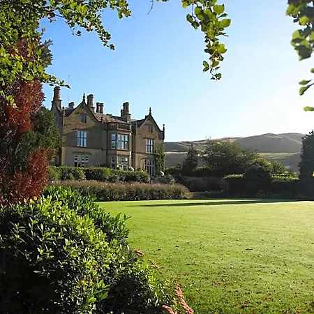 Falcon Manor Hotel Settle