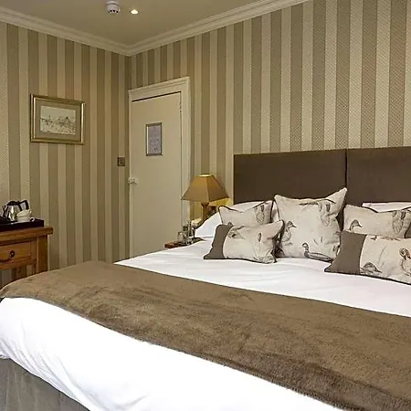 Falcon Manor Settle