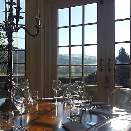 Falcon Manor Hotel