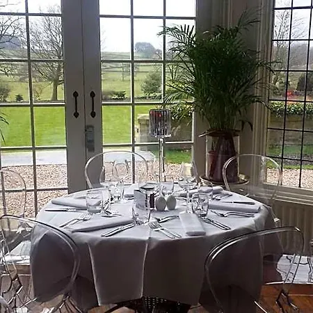 Falcon Manor Hotel 4*