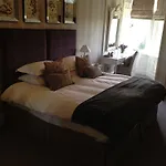 Falcon Manor Hotel Settle