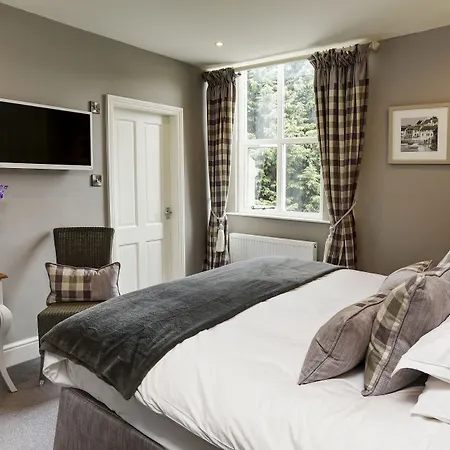 Hotel Falcon Manor 4*