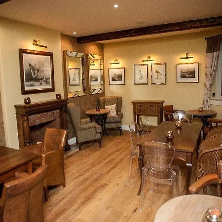 Falcon Manor Hotel Settle