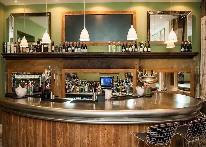 Falcon Manor Hotel Settle