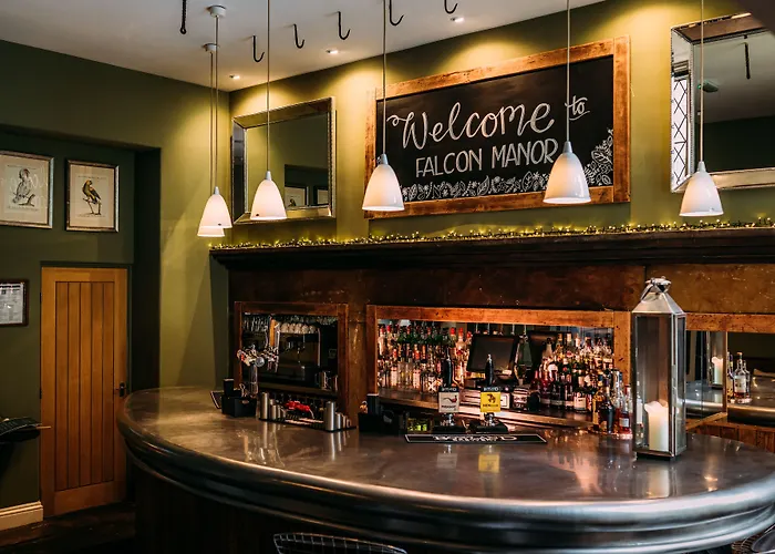 Hotel Falcon Manor 4*